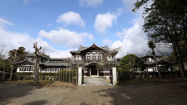 旧奈良県物産陳列所（仏教美術資料研究センター）